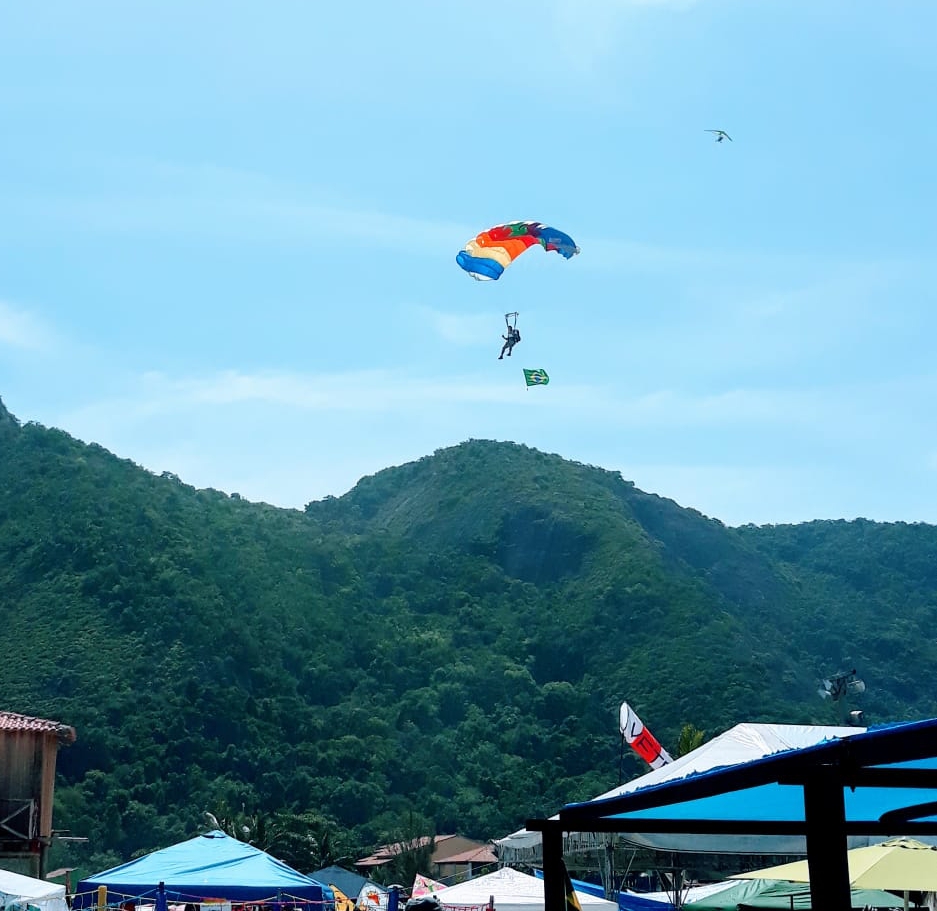 Papai Noel  Dantas e Paraquedistas em Itaipuaçu