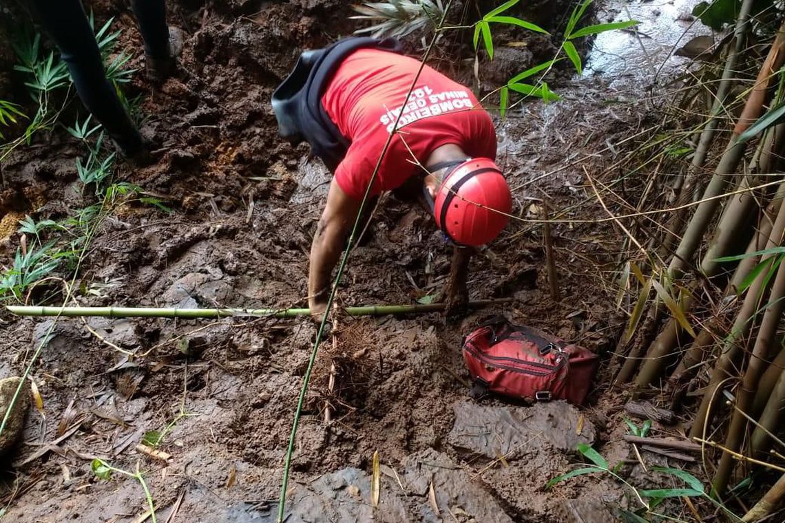 Tempo firme ajuda nas buscas em Brumadinho