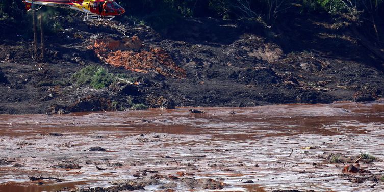Chuva interrompe buscas por vítimas em Brumadinho na manhã de hoje