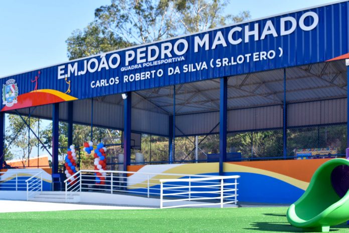 Manoel Ribeiro – Quadra poliesportiva e escola revitalizada