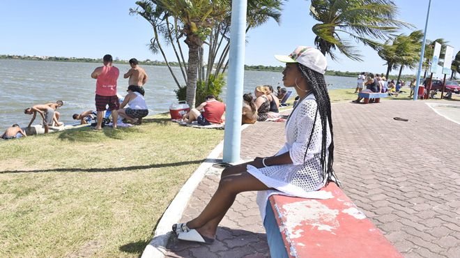 Normas para utilização das praias, lagoas e canais de Maricá