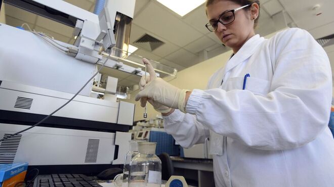 Bolsistas no exterior terão benefício prorrogado por 30 dias