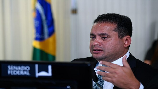 PEC adia eleição mas mantém prazos eleitorais, esclarece Weverton