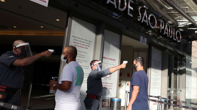 SP: faturamento de 30% dos lojistas cai 90% no início da reabertura