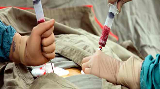 Bebê maricaense doa células-tronco para salvar a vida do irmão