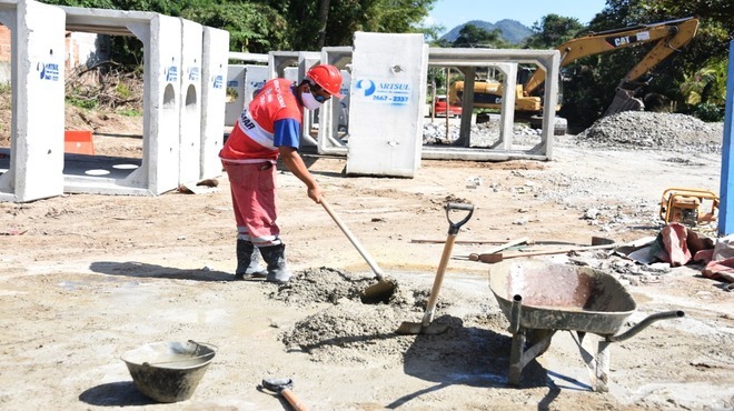Lagoa do João Português