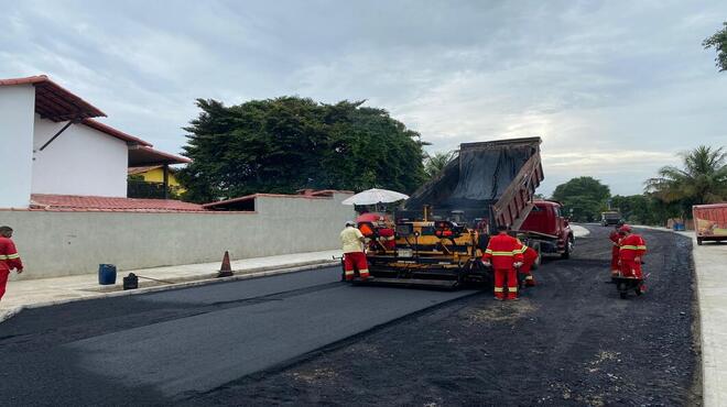 Revitalização nas ruas do bairro de Itapeba