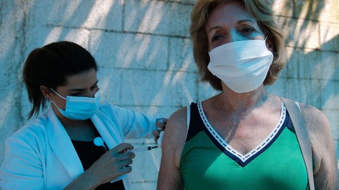 Brasil receberá primeiro lote de vacinas da Covax Facility