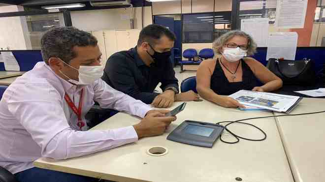 Prefeitura de Maricá registra ocorrência contra descarte de uniformes escolares