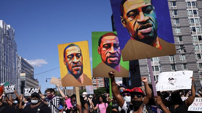 Ex-policial Derek Chauvin vai a julgamento acusado da morte de George Floyd