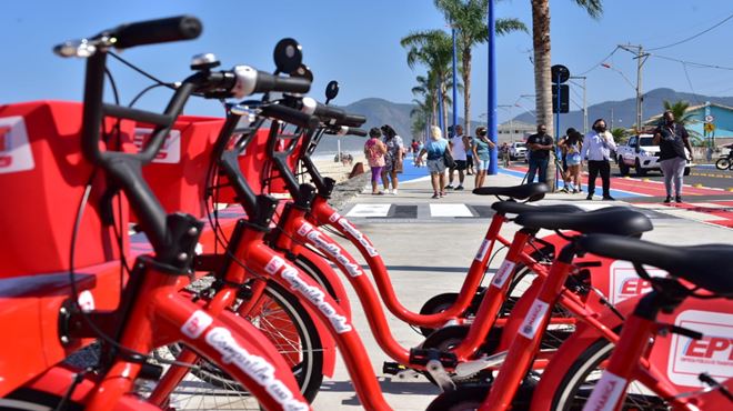 Mais uma estação das vermelhinhas em Itaipuaçu