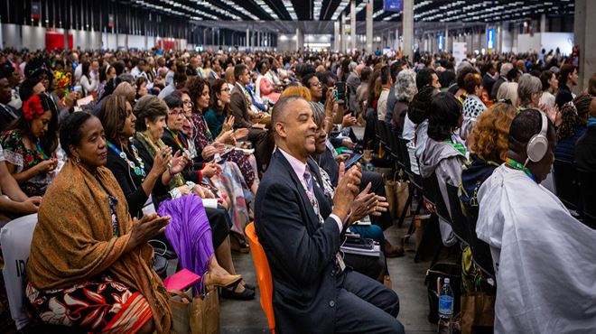Testemunhas de Jeová – Congresso mundial sobre a fé unirá milhões de pessoas!