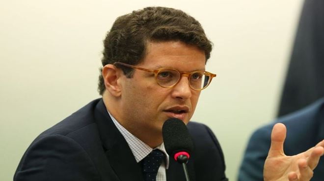 Ministra do Supremo determina que ex-ministro, Ricardo Salles, entregue passaporte à Policia Federal