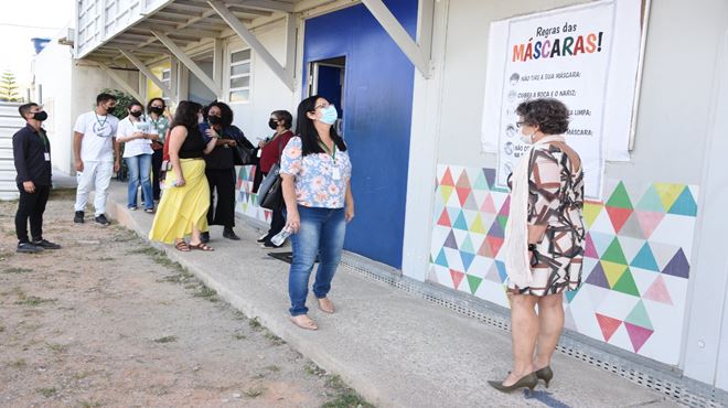 Equipe da Secretaria de Educação de Arraial do Cabo visita Maricá para conhecer projetos