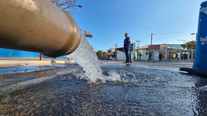 Primeiro teste mostra qualidade da água que está sendo levada para Bambuí