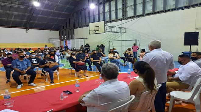 Prefeitura entrega mais de 120 certificados dos cursos de Qualificação Profissional