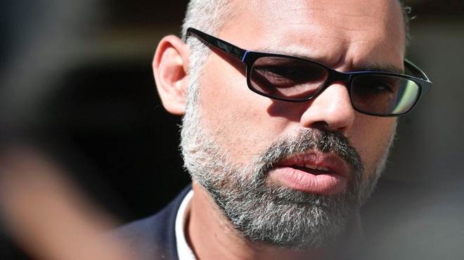 Após determinação do STF, twitter bloqueia contas do blogueiro Allan Santos