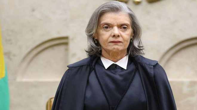 Cármen diz que PGR não está “fora de supervisão” e cobra detalhes de ações contra Bolsonaro