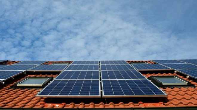 Caixa anuncia linha de crédito para energia solar voltada a pessoas físicas