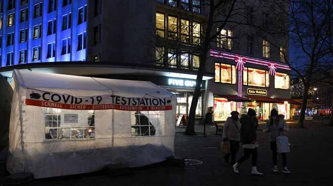 Covid-19: vacinação será obrigatória na Alemanha e restrições crescem