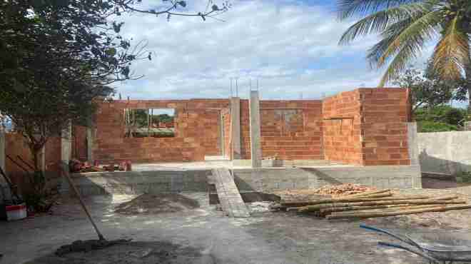 Maricá intima e embarga construções irregulares em Cordeirinho