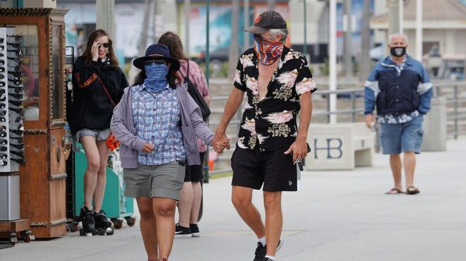 EUA recomendam que população use “máscara mais protetora possível”