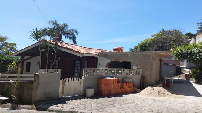 32 obras irregulares e sete construções não regularizadas em área de proteção ambiental