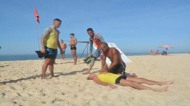 Maricá seleciona guarda-vidas voluntários