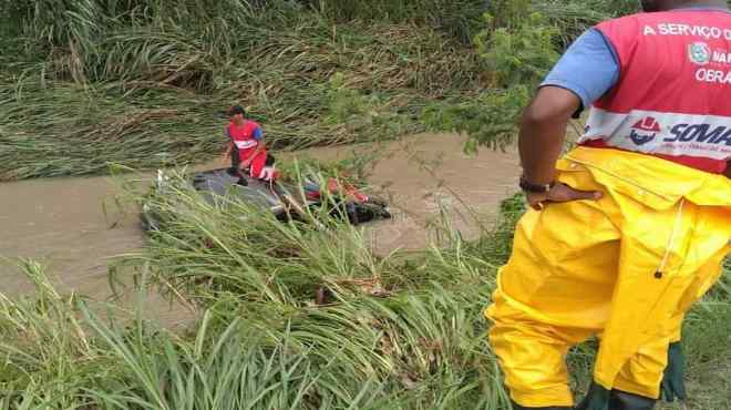Chuva em Maricá deixa moradores desalojados