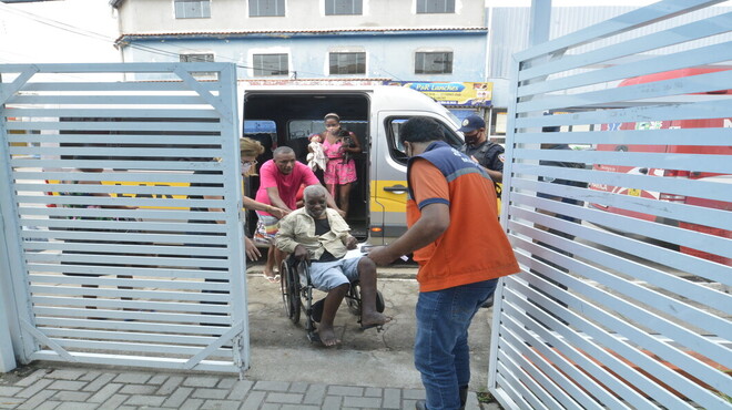 Prefeitura descentraliza polos de atendimento às vítimas das chuvas