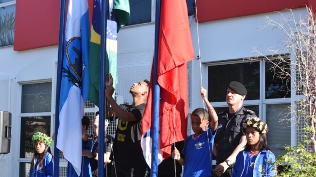 hasteamento das bandeiras