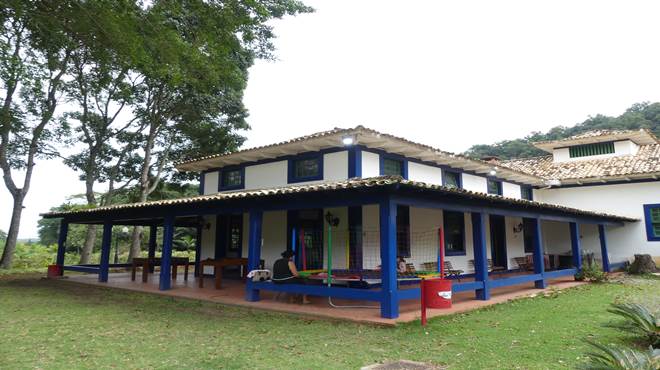 Codemar prepara terreno para plantio da horta modelo na produção de medicamentos naturais em Maricá