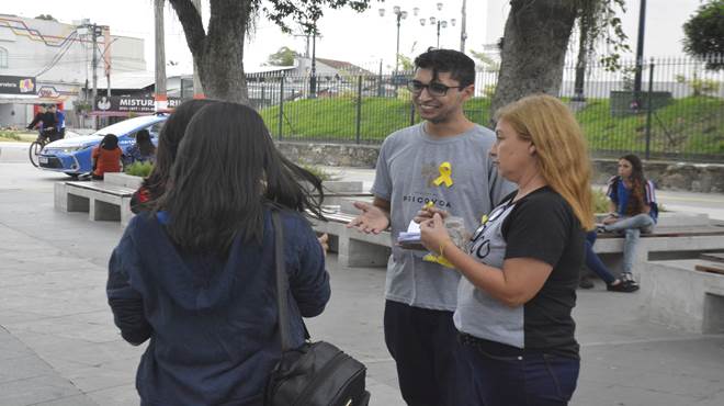 Prefeitura realiza segunda ação de conscientização do “Setembro Amarelo” no Centro de Maricá