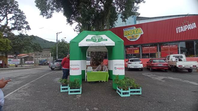 Maricá+Verde distribui mais de 100 mudas nativas da Mata Atlântica no Marquês