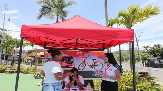 Ouvidoria Itinerante da EPT recebe sugestões de moradores de Ponta Negra