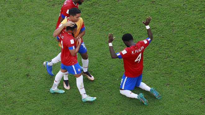 Costa Rica segura pressão, vence Japão e renasce na Copa do Catar