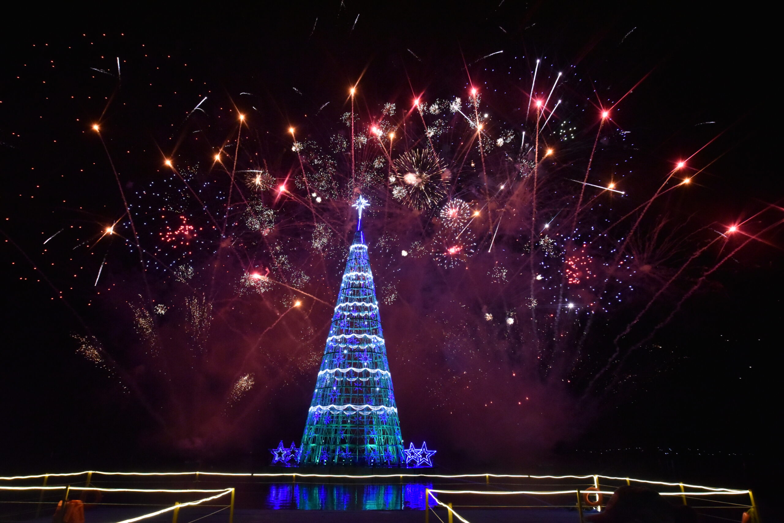 Maricá recebe 2023 com festa em nove pontos da cidade