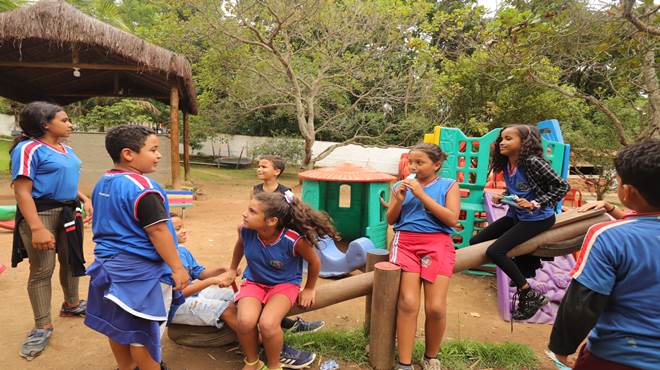 Guarda Municipal promove festa natalina para 130 crianças em Itaocaia Valley