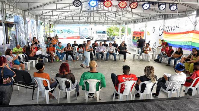 Debate sobre políticas para a população LGBTQIA+