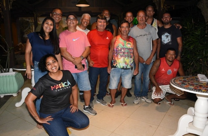 Prefeitura reúne representantes de blocos de carnaval de Maricá