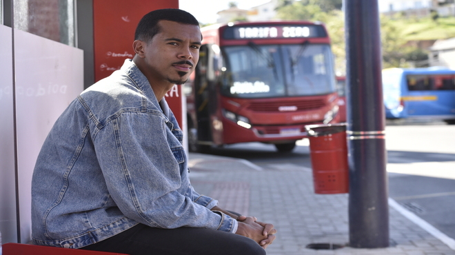 Ônibus vermelhinhos são apontados como um dos principais atrativos de Maricá