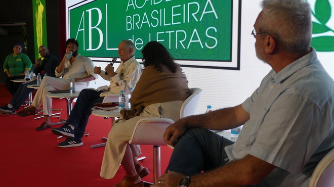 Presidente da Codemar participa de roda de conversa na Flim com escritores e ‘imortal’ da ABL