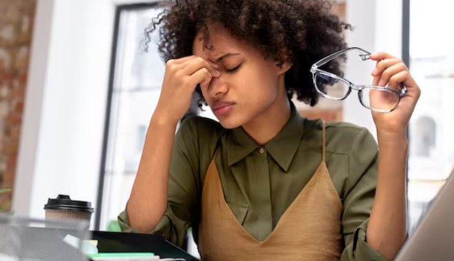 “Quem tem enxaqueca pode tomar café?” busca sobre o assunto cresce no Google