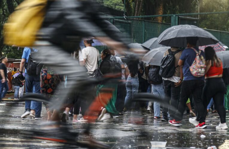 Frente fria potencializa efeitos de massa quente e úmida do Sudeste