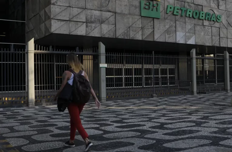 Programa Petrobras Jovem Aprendiz vai abrir mais de mil vagas