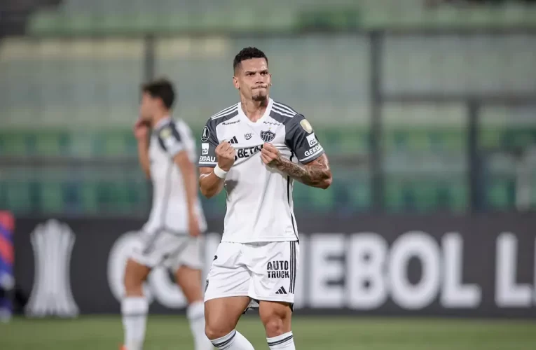 Com dois de Paulinho, Atlético-MG goleia Caracas na Libertadores