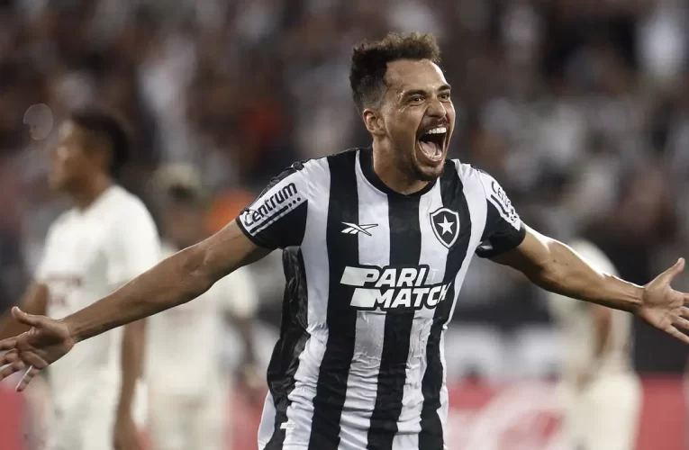 Botafogo supera lesão de Tiquinho e vence a primeira na Libertadores