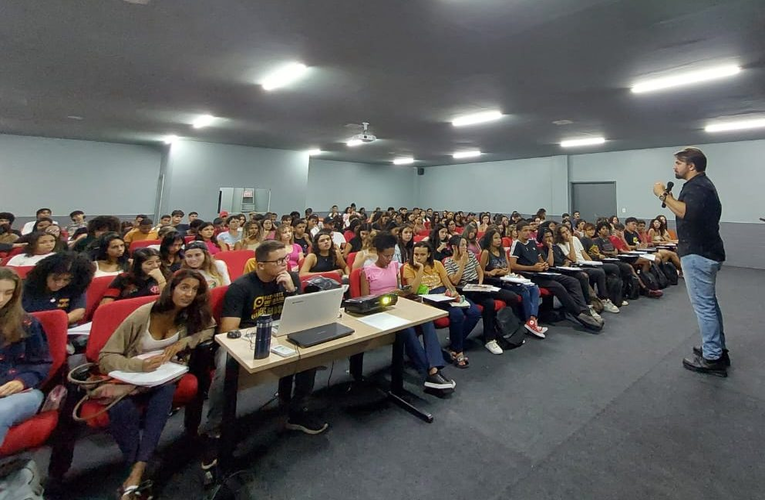 Educação inicia preparatório gratuito para o Enem em quatro polos