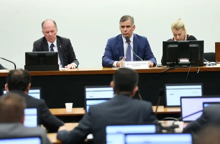 Conselho de Ética abre processo que pode cassar Chiquinho Brazão