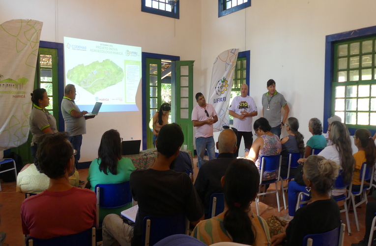 Capacitação em tecnologias agroecológicas para agricultores de Maricá